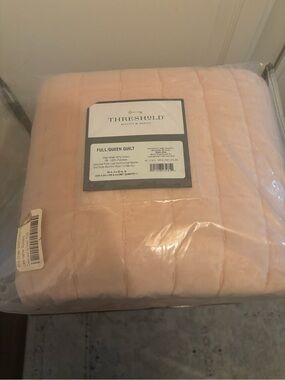Threshold Soft Blush Pink Full/Queen Quilted Bedspread